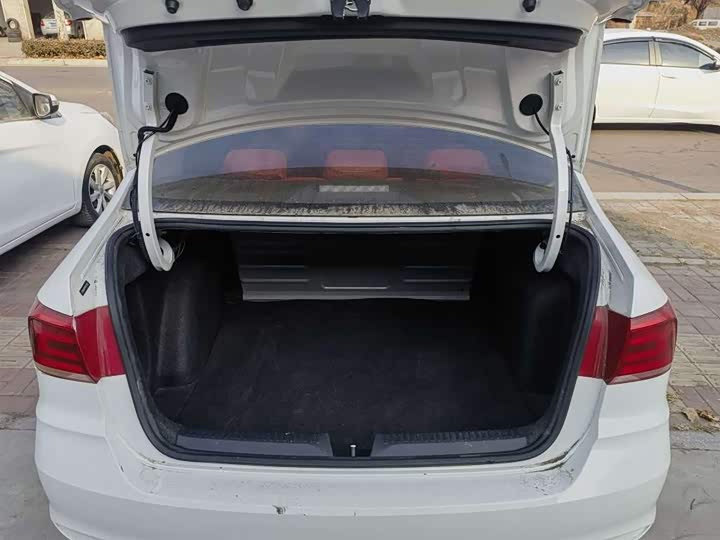 Фото 8 - Volkswagen Santana