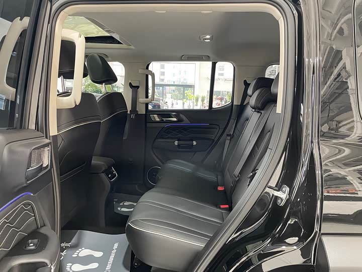 Фото 8 - Tank 300