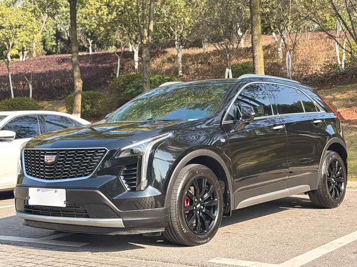 Фото 1 - Cadillac XT4