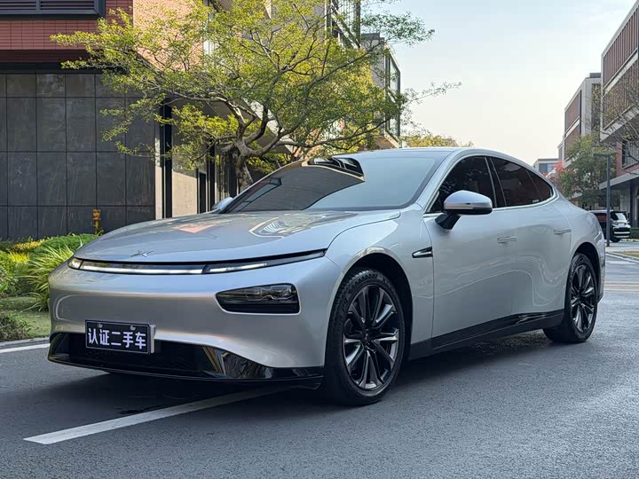 Фото 1 - XPeng P7