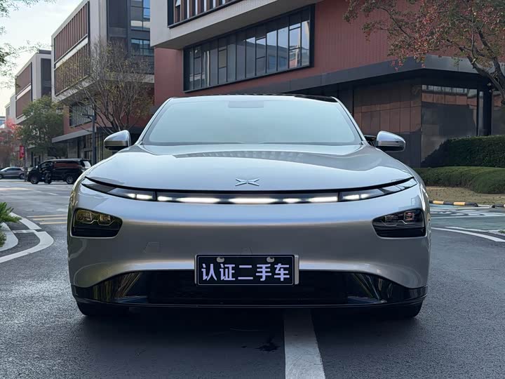 Фото 2 - XPeng P7