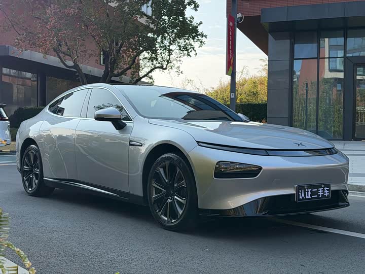 Фото 3 - XPeng P7