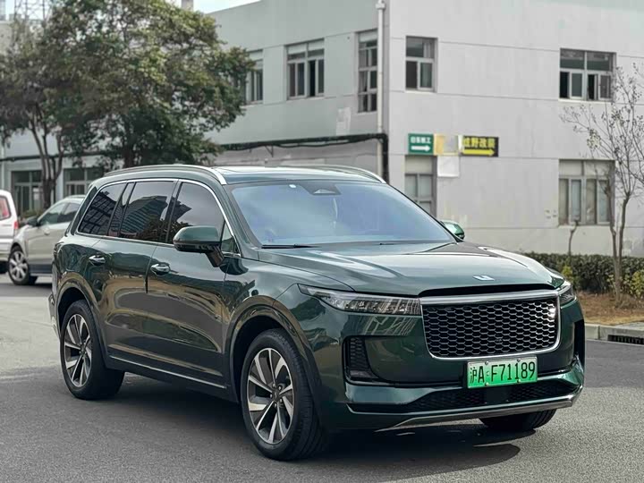 Фото 3 - LiXiang One