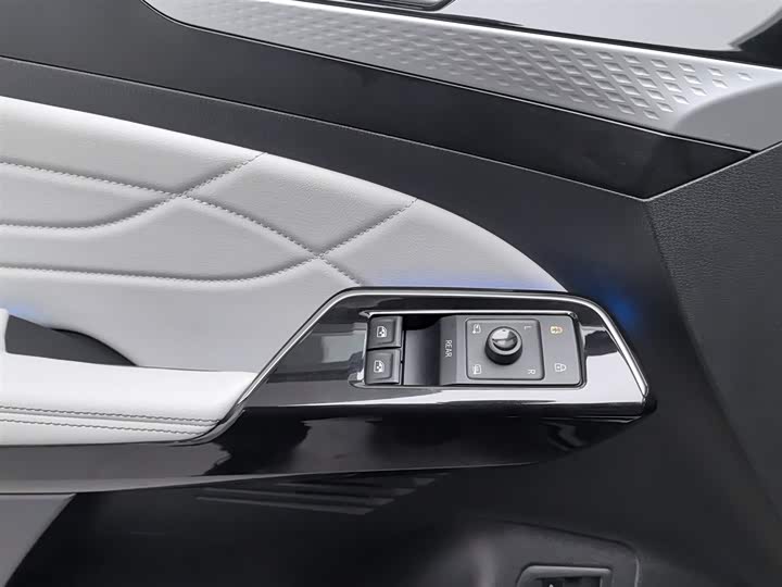 Фото 9 - Volkswagen ID.6 X