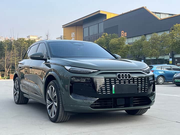 Фото 3 - Audi Q6L e-tron