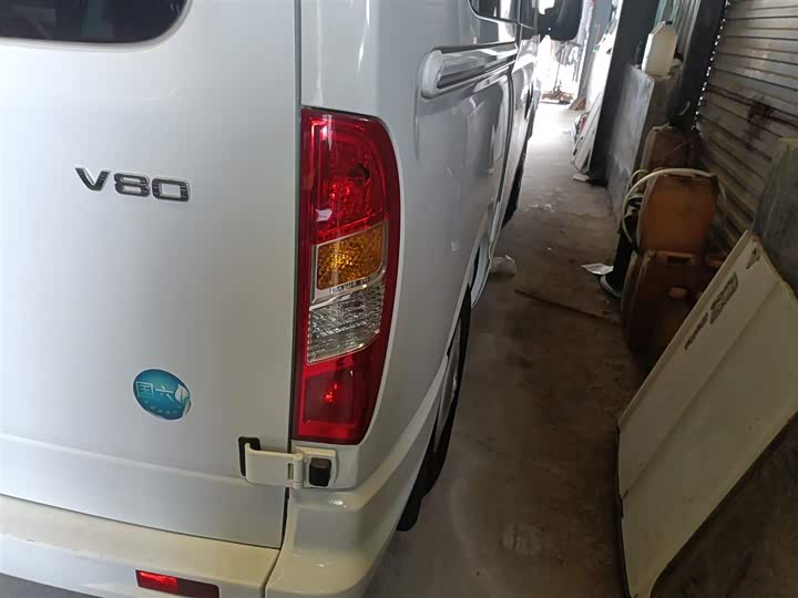 Фото 8 - Maxus V80