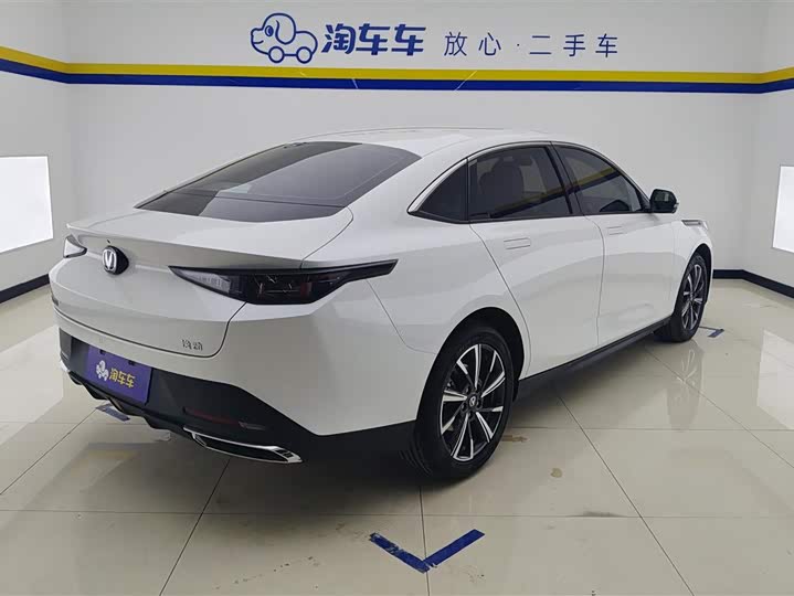 Фото 3 - Changan Eado Plus