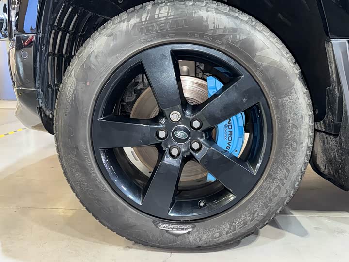 Фото 5 - Land Rover Defender