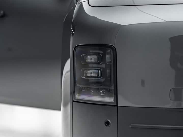 Фото 8 - LiXiang Mega