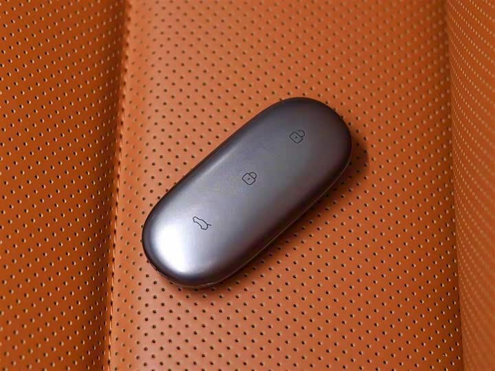 Фото 9 - LiXiang L8