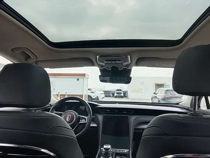 Фото 6 - Hongqi H5