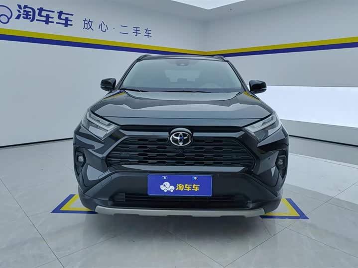 Фото 2 - Toyota RAV4