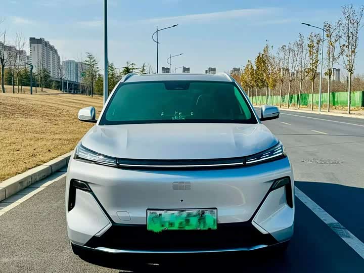 Фото 2 - Geely Galaxy Starship 7