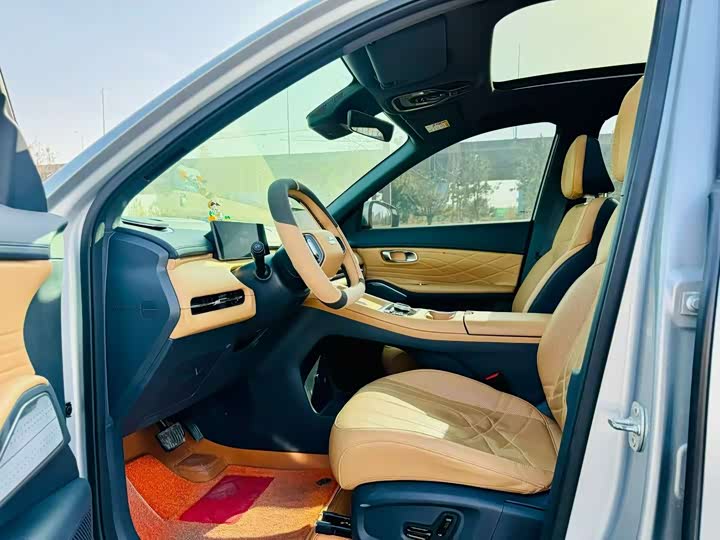 Фото 4 - Geely Galaxy Starship 7