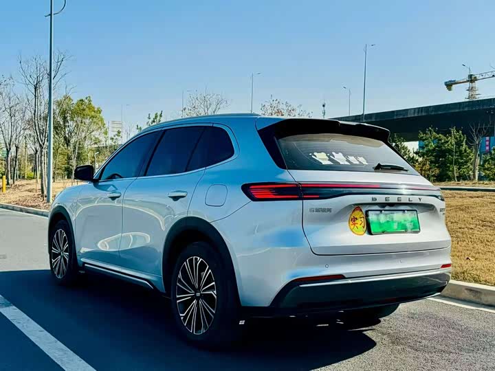 Фото 9 - Geely Galaxy Starship 7