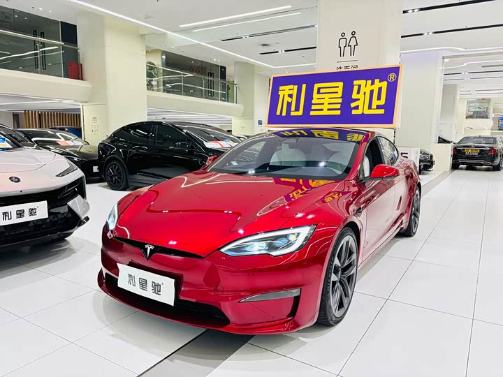 Фото 1 - Tesla Model S