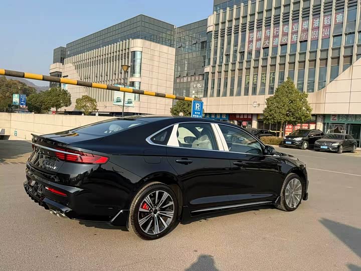 Photo 4 - Geely Preface