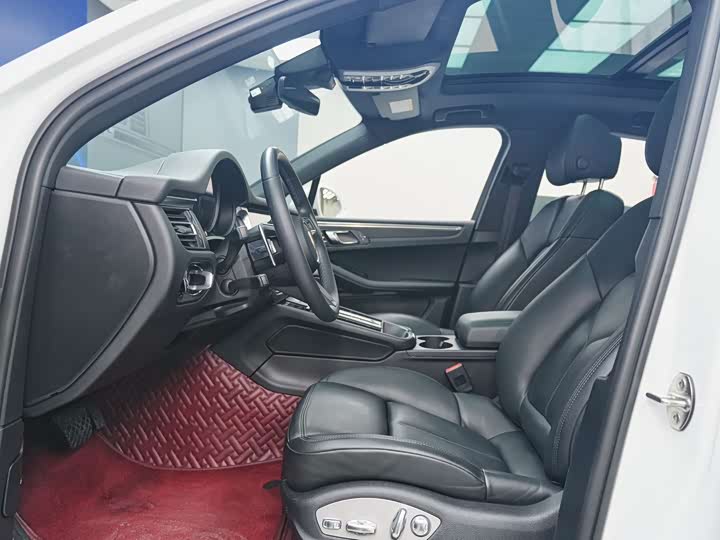 Фото 9 - Porsche Macan