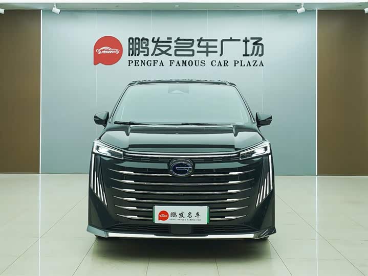 Фото 2 - GAC Trumpchi E9