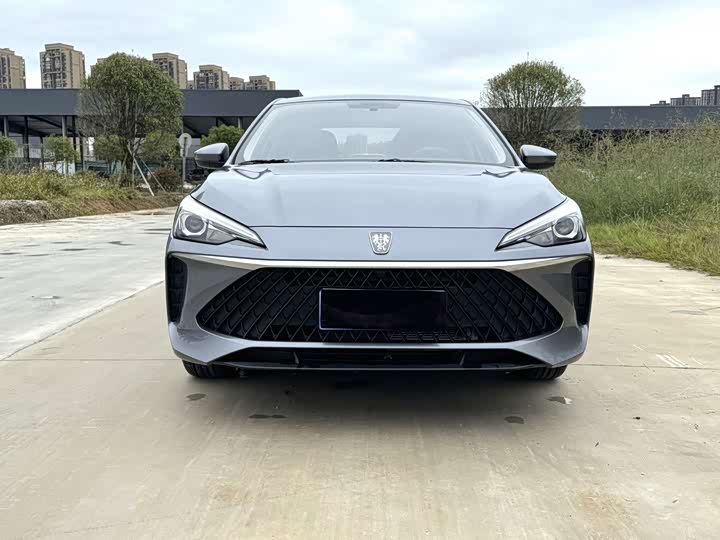 Фото 2 - Roewe i5