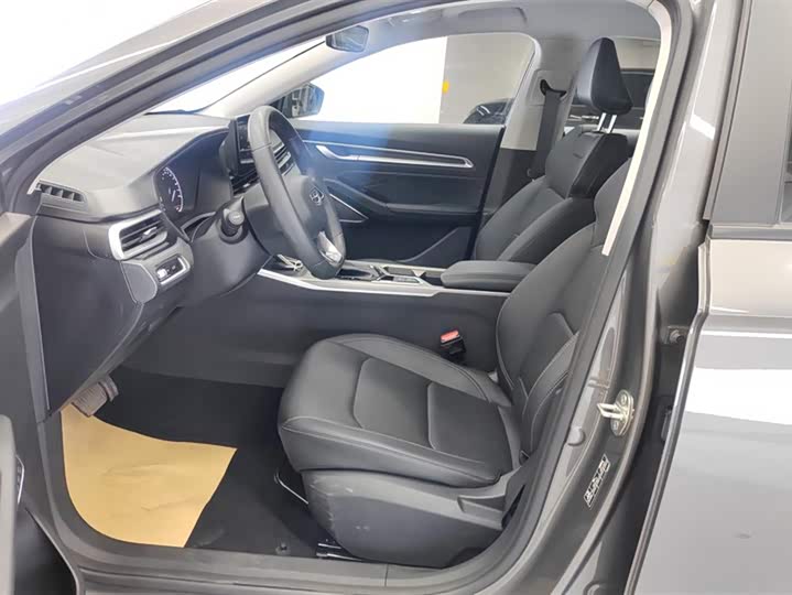 Фото 9 - Geely Emgrand