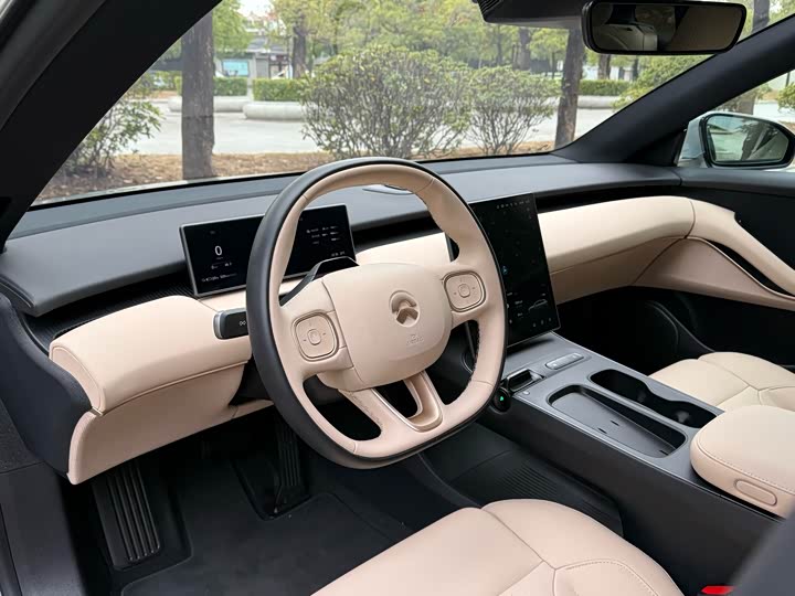 Фото 4 - Nio ET5T