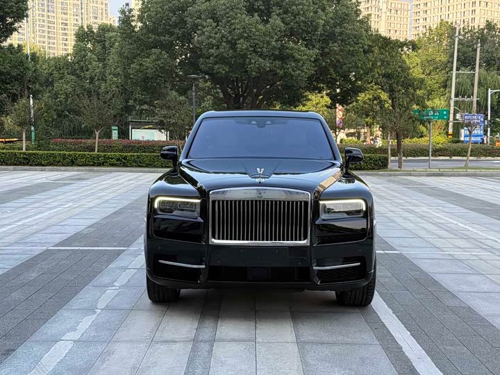 Фото 2 - Rolls-Royce Cullinan