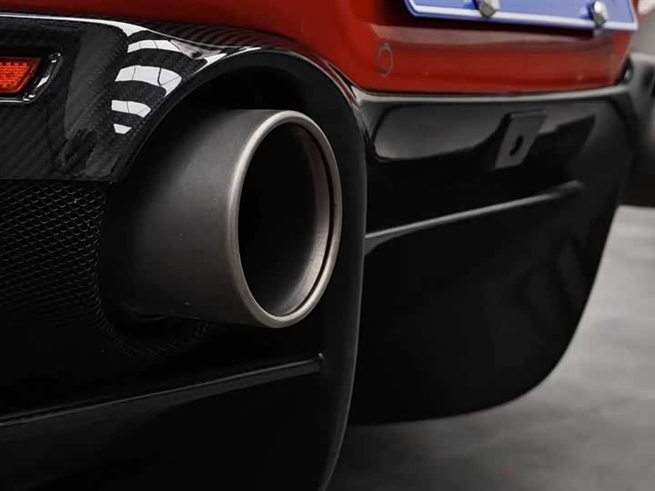 Фото 5 - Ferrari F8