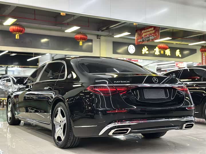 Фото 4 - Mercedes-Benz Maybach S-Class