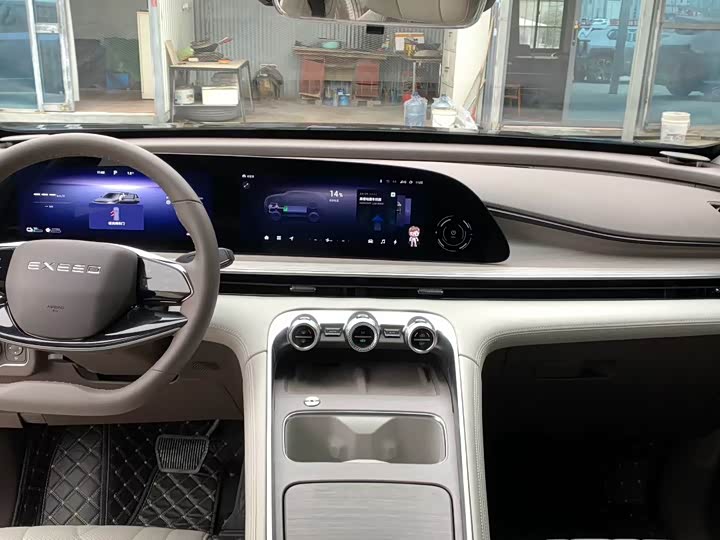 Фото 5 - Exeed RX C-DM Hybrid