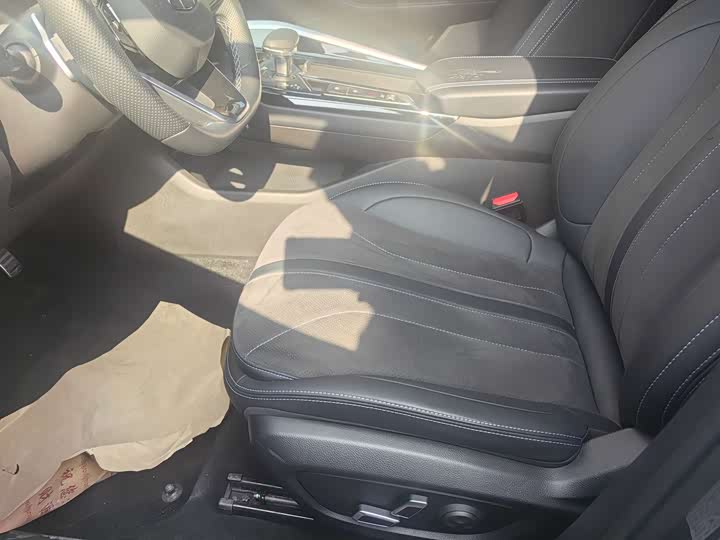 Фото 5 - Geely Preface