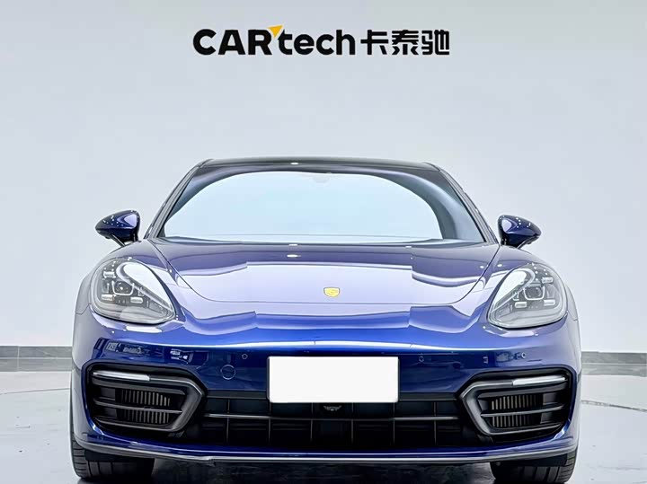 Фото 2 - Porsche Panamera