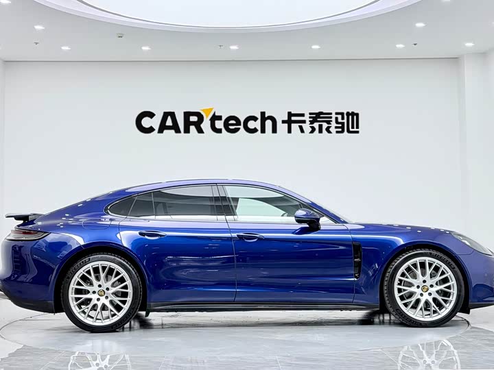 Фото 7 - Porsche Panamera