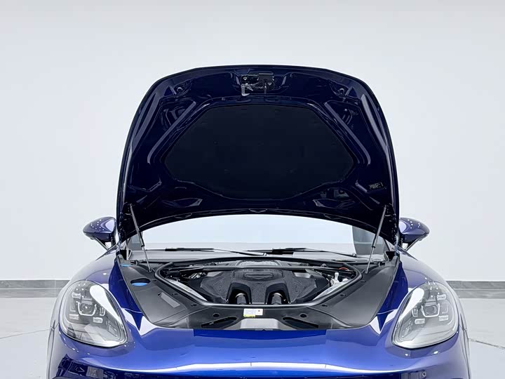 Фото 9 - Porsche Panamera