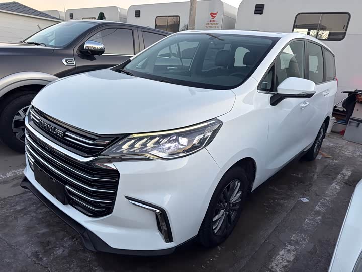 Фото 1 - Maxus G50