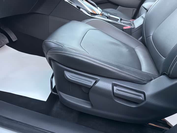 Фото 5 - Maxus G50