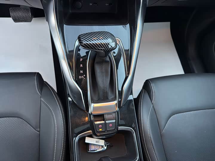 Фото 9 - Maxus G50