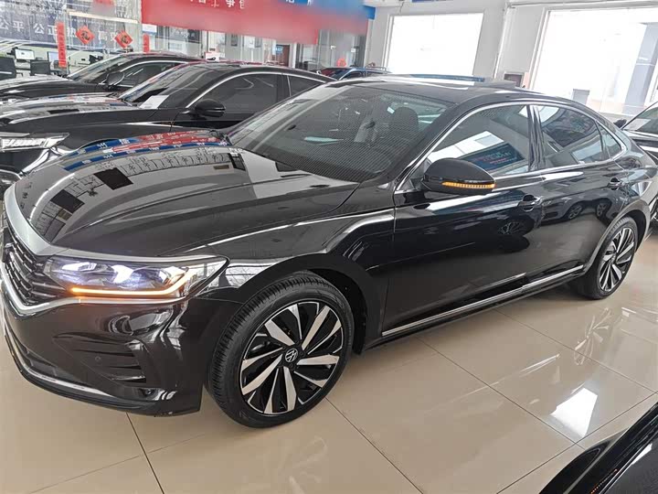 Фото 5 - Volkswagen Passat