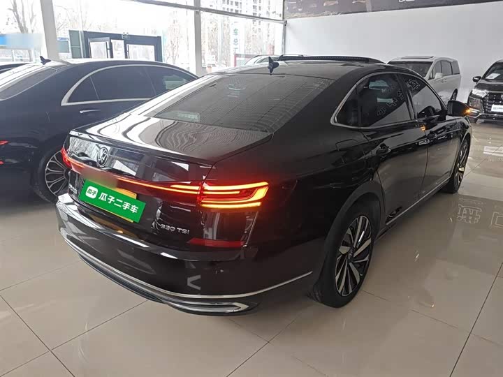 Фото 7 - Volkswagen Passat