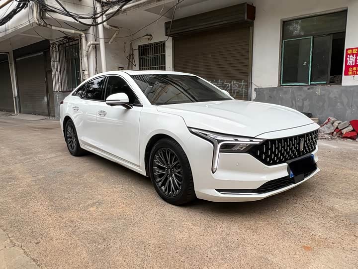 Фото 3 - Bestune B70