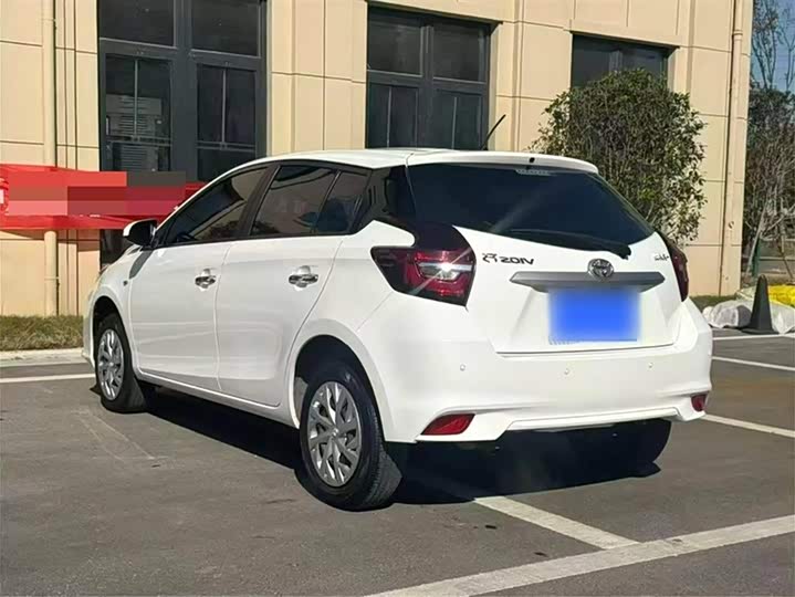 Фото 5 - Toyota Vios FS