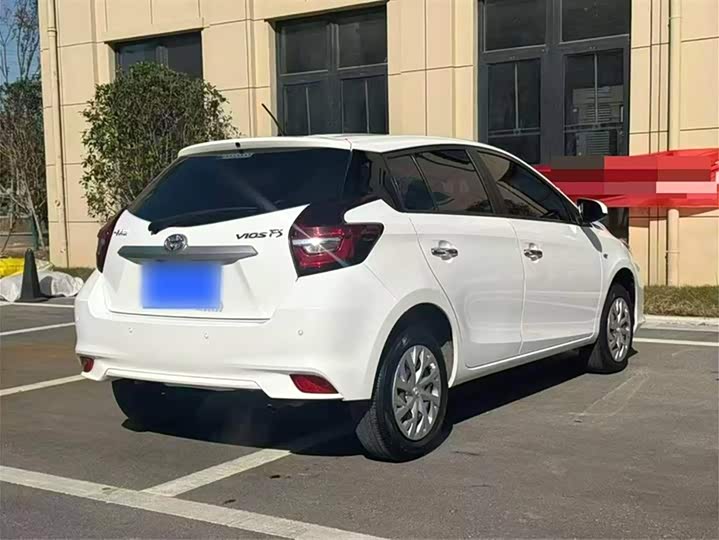 Фото 7 - Toyota Vios FS