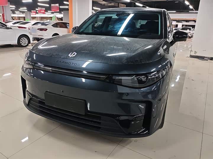 Фото 1 - Leapmotor C10