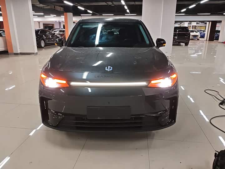 Фото 3 - Leapmotor C10