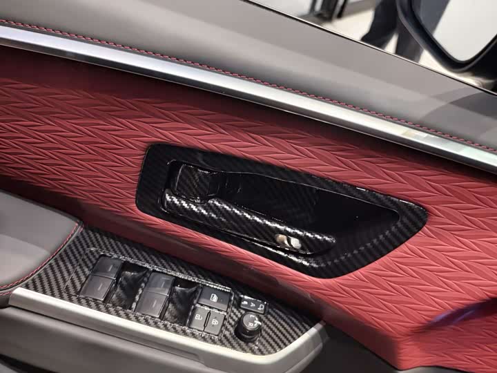 Фото 9 - Toyota Sienna