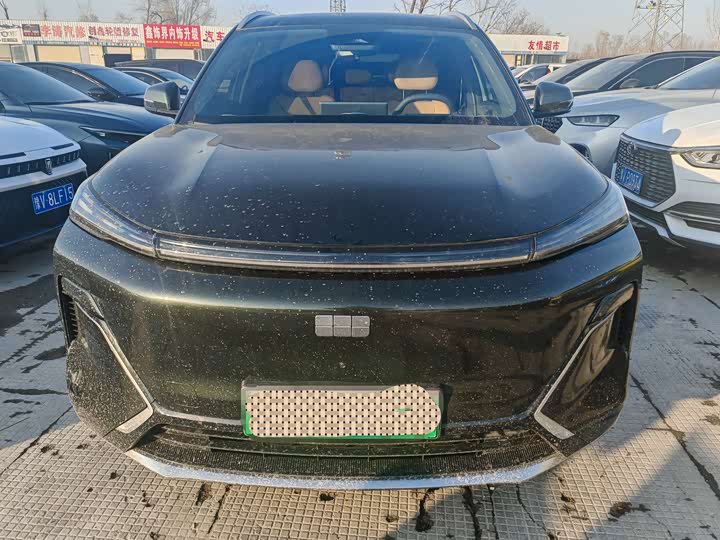 Фото 2 - Geely Galaxy Starship 7