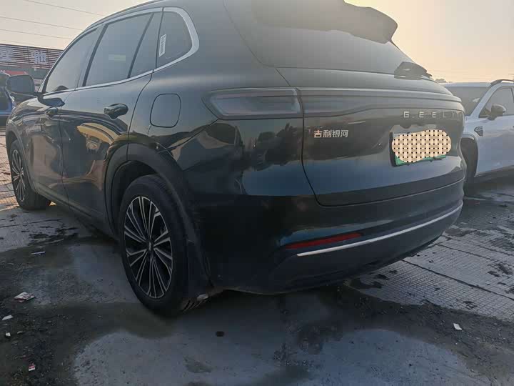 Фото 6 - Geely Galaxy Starship 7