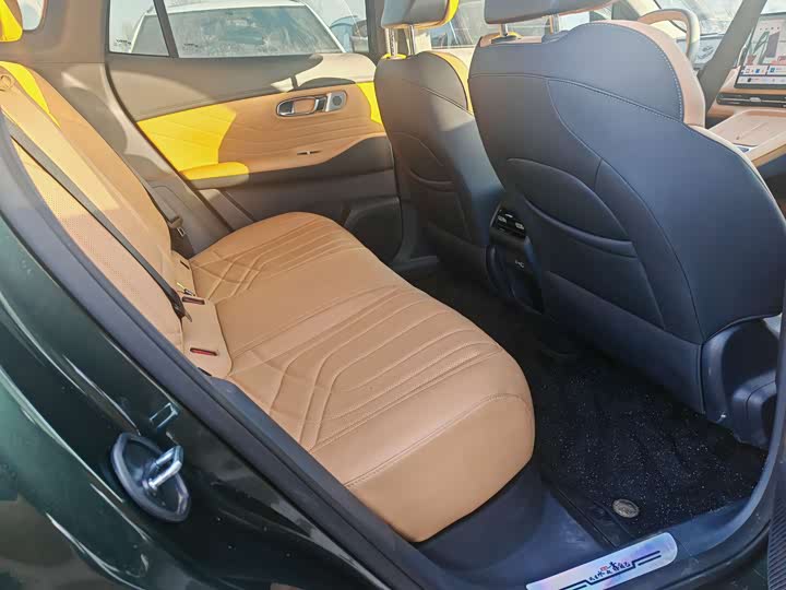 Фото 7 - Geely Galaxy Starship 7