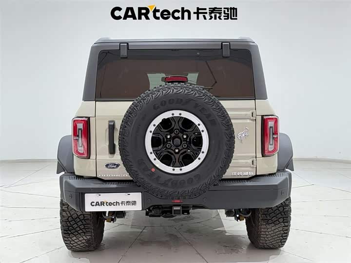 Фото 9 - Ford Bronco