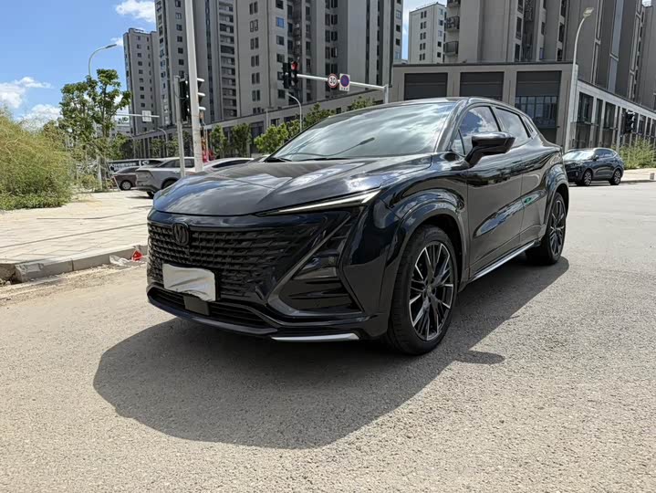 Фото 1 - Changan UNI-T